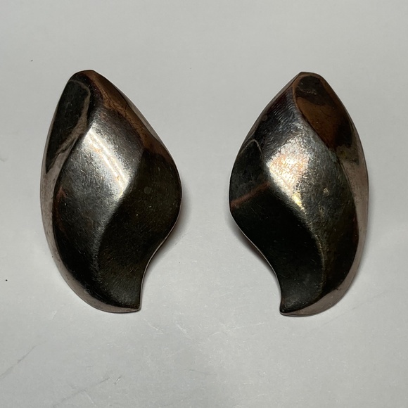 Vintage Sterling Silver Modernist Taxco Mexico Clip On Earrings. 1 7/8 “ - Picture 1 of 6